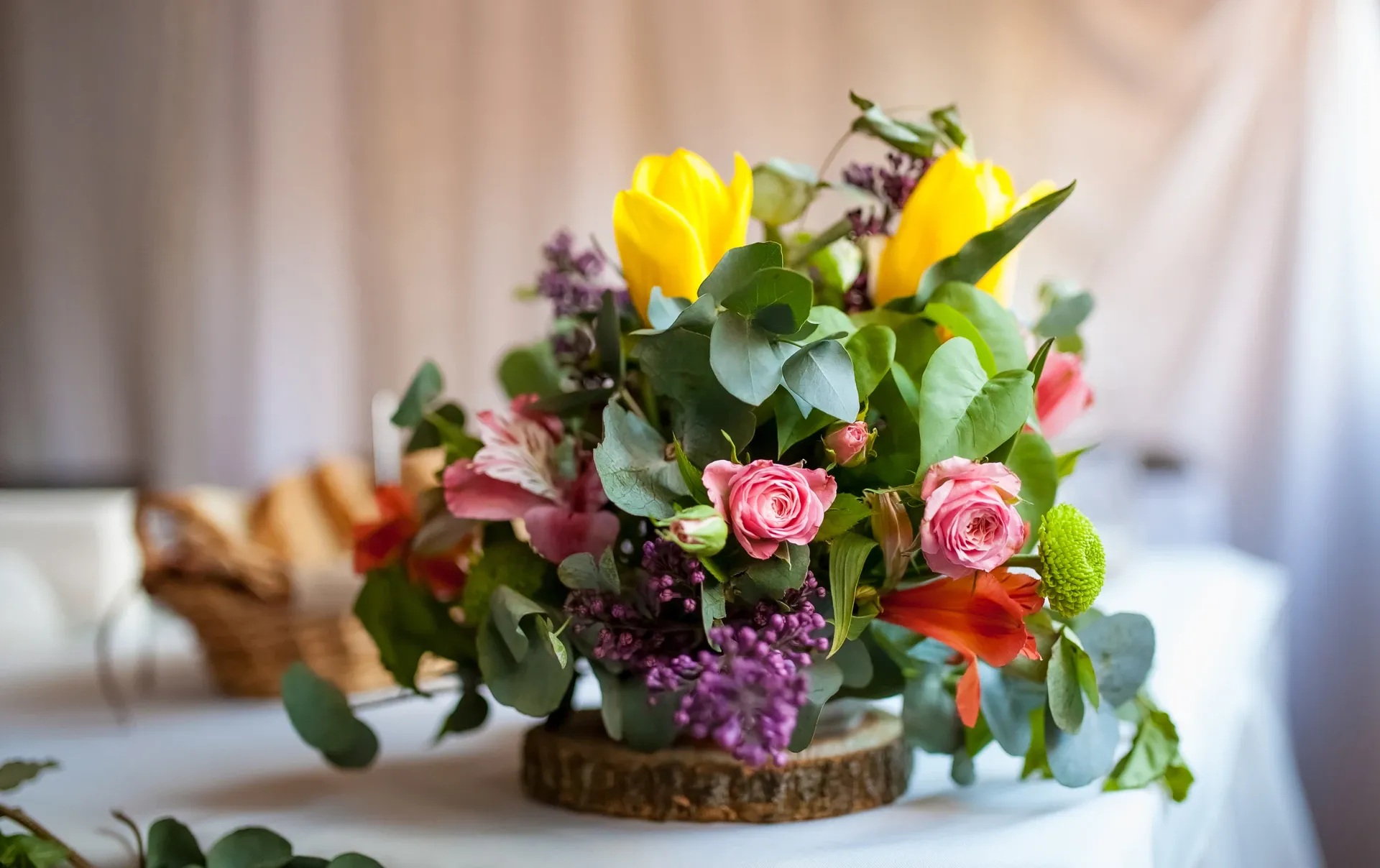 Elegant Table Centrepieces and Event Decor Rentals